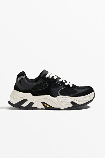 Oysho Vibram® XS TREK trainers