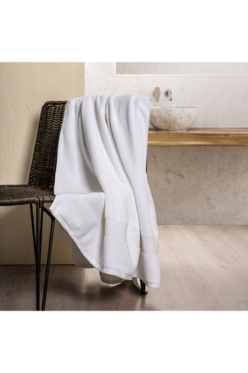 Boutique Blanche white ultra soft cotton bathroom towl 100*150 cm