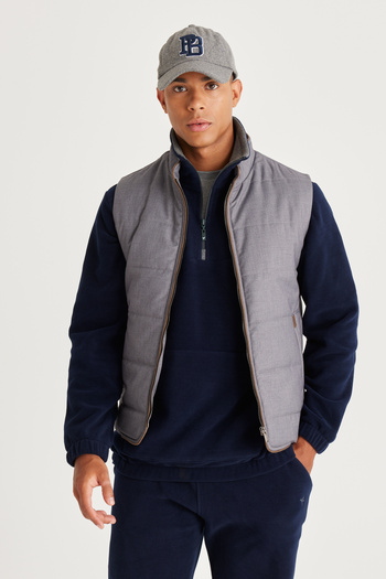AC&Co / Altınyıldız Classics Men's Gray Standard Fit Regular Cut Hooded Vest