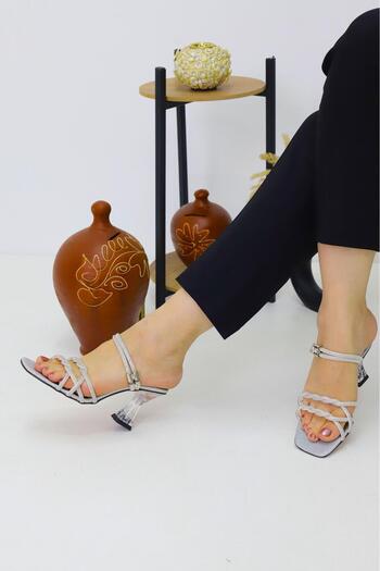 OBAY LİFE Women's White 7 cm Transparent Heeled Braided Slippers Nbr2048