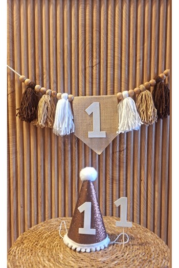 asöy 1 Year Old Hat High Chair Wall Pennant Brown One 1 Year Old Party Set of 3 Pennants