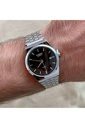 Casio wristwatch