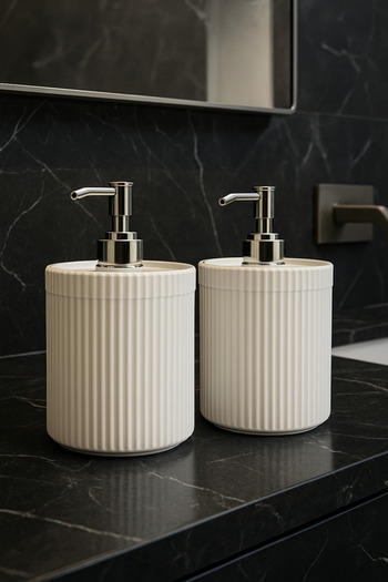 DOVİHOME 2Pcs 700ml XL Countertop White Bathroom Decorative Kitchen Liquid Soap Dispenser Bathroom Kitchen Detergent Dispenser