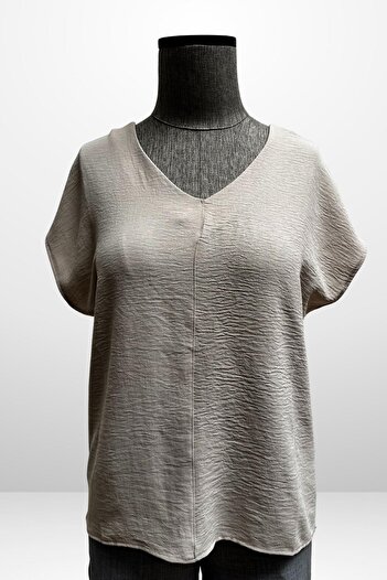 By Saygı Women's V-Neck Ayrobin Blouse