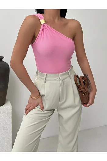 LE CARAMBOLE Women's Powder Single Shoulder Buckle Blouse