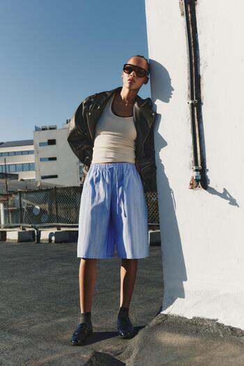 Pull & Bear Pijama Tarzı Çizgili Bermuda