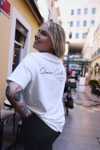 Trendyol Curve Plus Size Ecru Boyfriend Fit T-Shirt - Crew Neck, Back Print, Tbbss25Bf00048