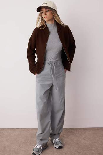 Trendyol Collection Brown Soft Textured Zipper Wide Fit Knitwear Cardigan Twoaw26Hi00108