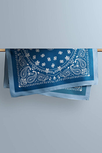 Modabutik Kadın Mavi Beyaz Etnik Desenli 50x50 Bandana