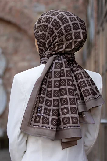 Vissona Luxury Medina Silk Square Patterned Stone Colored 75X195 Wrinkle Resistant Shawl Moss Crepe Stitching Type Italian Stitched