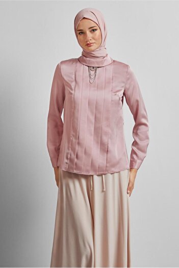 Alvina DRAPE DETAILED ACCESSORIES SATIN BLUZ 43573