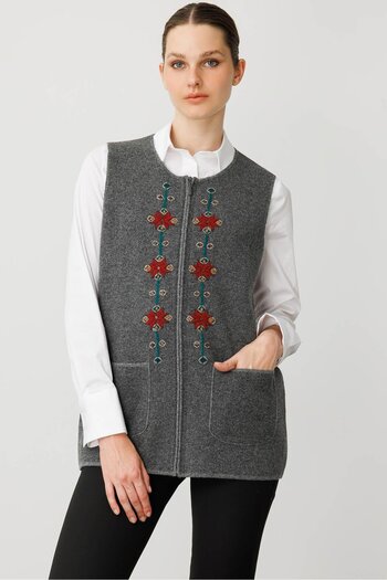 Desen Triko Women's Crew Neck Front Embroidered Wool Vest Smoked