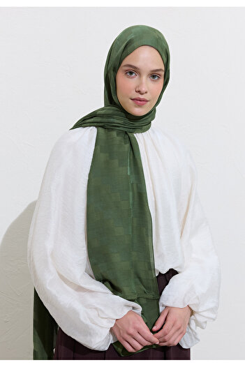 Freshscarfs Nori Silky Jacquard Shawl Leaf