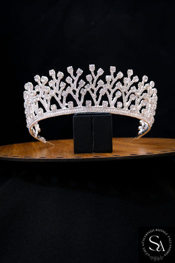 SimgeAksesuar Crystal Stone Fashionable and Elegant Bridal Tiara