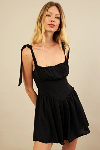 Cool & Sexy Women's Black Mini Dress with Gipeli Back Yel221688