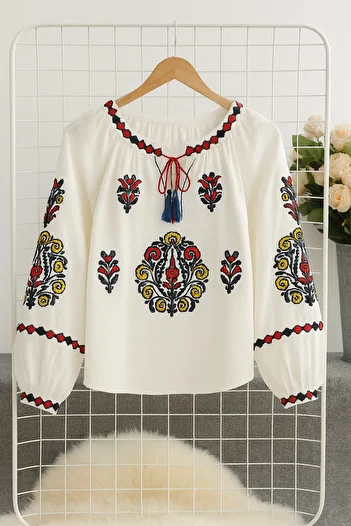 FEMELLE Women's Bohemian Style Ethnic Pattern Embroidery Embroidered Loose Blouse Long Sleeve Tassels