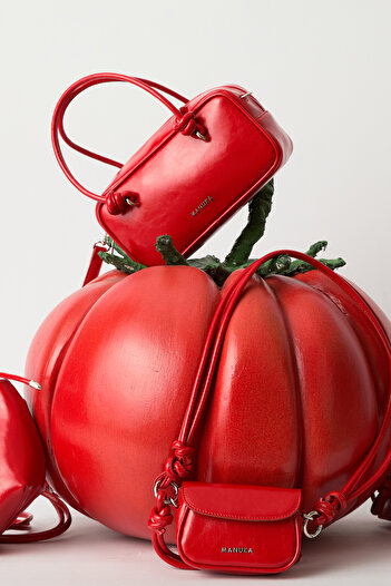 Manuka Etre Binding Detail Bag Strawberry