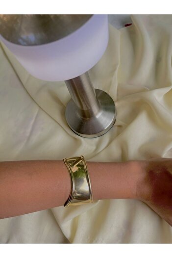 STEELSPARK Adjustable Thick Beatrice Gold Bracelet