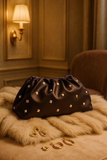 Selin Atelier Βραδινή τσάντα Clutch Καφέ Σατέν με Χρυσή Πέτρα