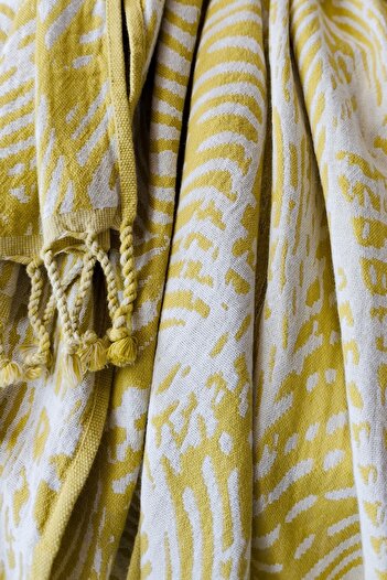 Sevim Mustard Jacquard Muslin Peshtemal - 100% Cotton Lightweight Quick Dry Beach Towel - 90X170 cm