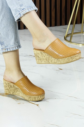 Erkan Saçmacı Aria Tan Genuine Calfskin Closed Front Cork Sole Look Wedge Heeled Slippers