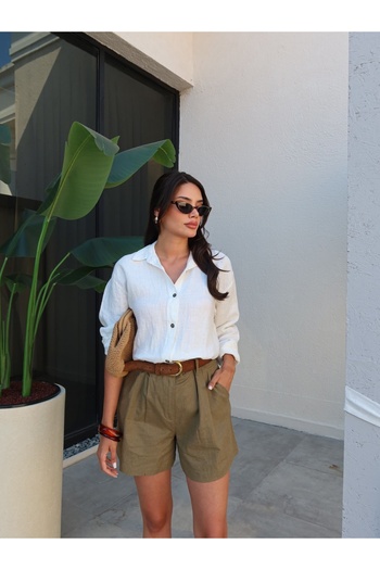 ESRAHELVACI Loose Cut Linen Shorts