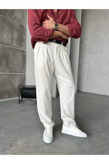 MENOFOURSWEAR Baggy Fabric White Pleated Trousers