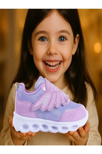 IGOR Bc10001-002 Bella Girl Lighted Velcro Children's Casual Shoes Lilac