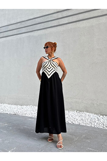 Bak'ap Premium Trend Halter Yaka Siyah Beyaz Çizgilili Maxi Cepli Elbise