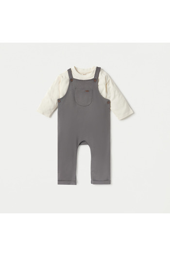 giggles Solid Long Sleeves T-shirt and Dungaree Set