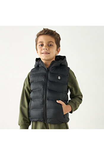 Juniors Solid Sleeveless Hooded Jacket- with Pockets
