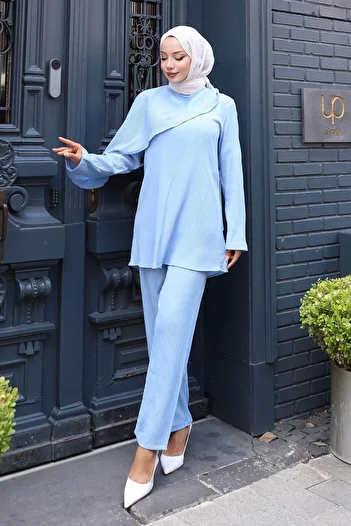 MİSSKAYLE Σετ με λεπτομέρεια Cape Baby Blue