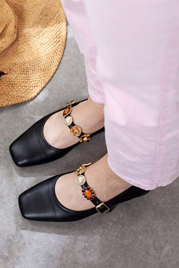 Adım Adım Women's Accessory Detailed Flat Ballerinas