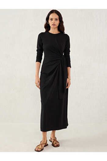 Femmella By Styli Black Solid Knit Sheath Maxi Dress with Knot Detail