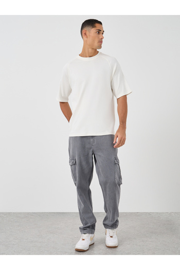 Styli Men Solid Raglan Sleeves Oversized T-Shirt