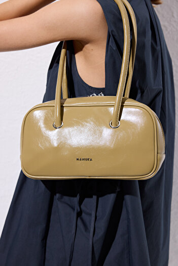 Manuka Kyomi Baguette Bag Olive