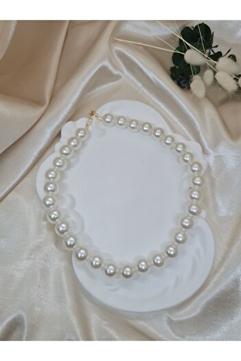 ZEYM COLLECTION Elegant Oversized Pearl Necklace – Women's Necklace with White Pearl with Gold Clip