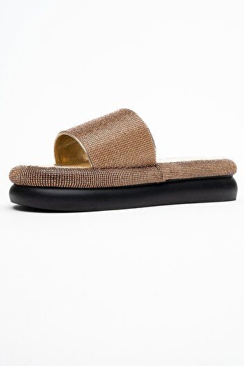 LuviShoes OESTE Altın Taşlı Tek Bantlı Kalın Tabanlı Kadın Terlik