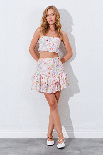 EDITION WOMAN Floral Patterned, Flounced Mini Skirt and Thin Strap Crop Blouse Women's Set |   Ek100185178