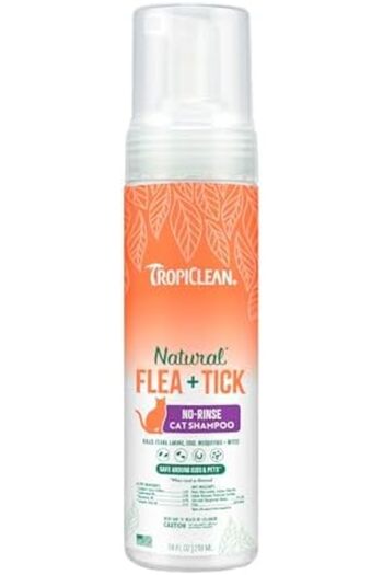 Tropiclean Flea and Tick Waterless Shampoo Treatment for Cats, 7.4oz