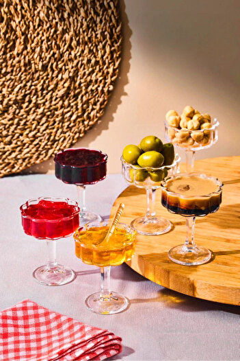 Eyfe Home 6-Light Crystal Glass Luxury Turkish Delight Bowl Snack Bowl Presentation Bowl Classic