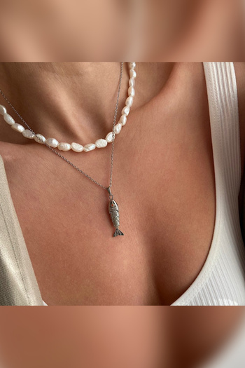 The Collection Swinging Tail Fish Pendant Non-Tarnish Silver Women's Steel Necklace