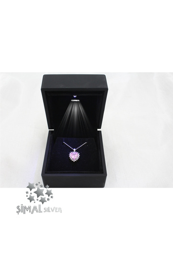 Şimal Silver 925 Ayar Gümüş Işıklı Kutuda Pırlanta Montürlü Pembe Taşlı Kalp Kolye