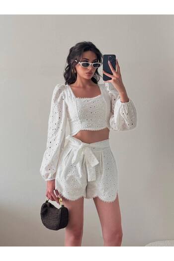 LOCH BUTİK Women's White Embroidered Shorts Double Set