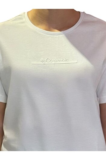 Columbia Women's White Short Sleeve T-Shirt T-Shirt