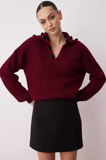 Trendyol Collection Burgundy Turn-Down Collar Rose Accessory Detailed Knitwear Sweater Twoaw26Kz00133