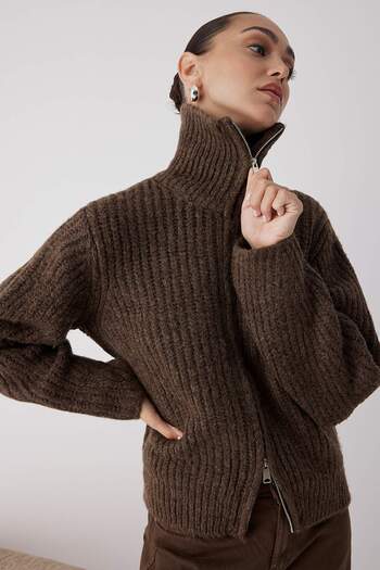 Trendyol Collection Wardrobe Essentials Brown Zippered Soft Textured Wide Fit Knitwear Cardigan | Twoaw26Hi000490
