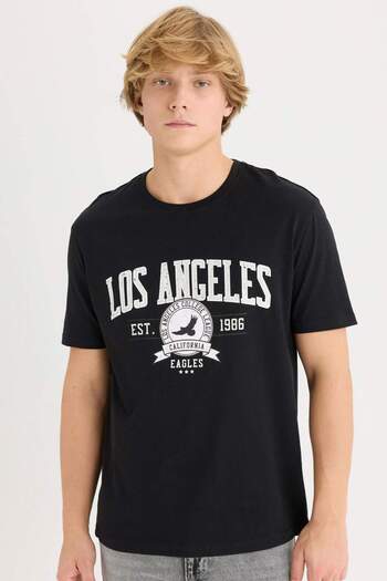DeFacto Bedrucktes Kurzarm-T-Shirt mit normaler Passform und Rundhalsausschnitt D5577AX25SP