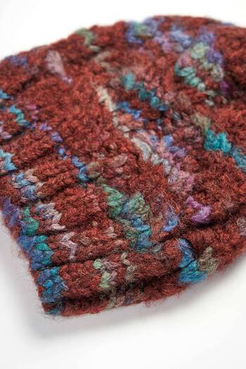Dagi Burgundy Beanie