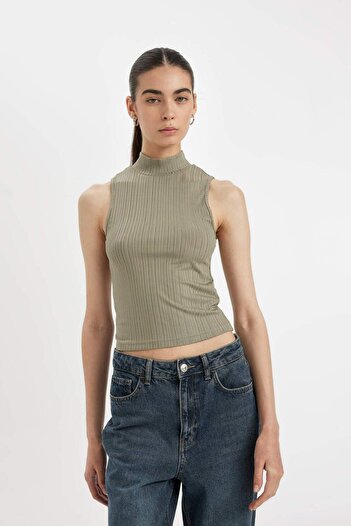 DeFacto Slim Fit Dar Kesim Yarım Balıkçı Yaka Fitilli Kaşkorse Smart Atlet C7703AX24AU